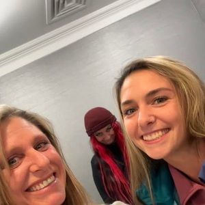 Meet your Posher, Christina